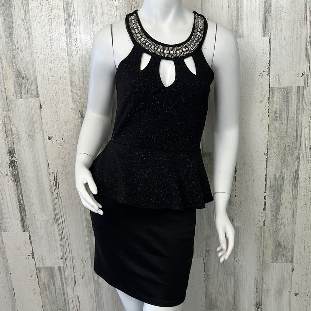 - #U40 small cute sparkly cutout dress size S DEB